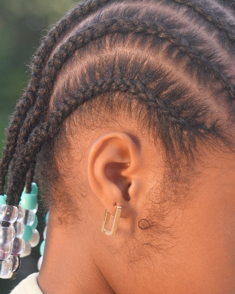 Nia Hoops
