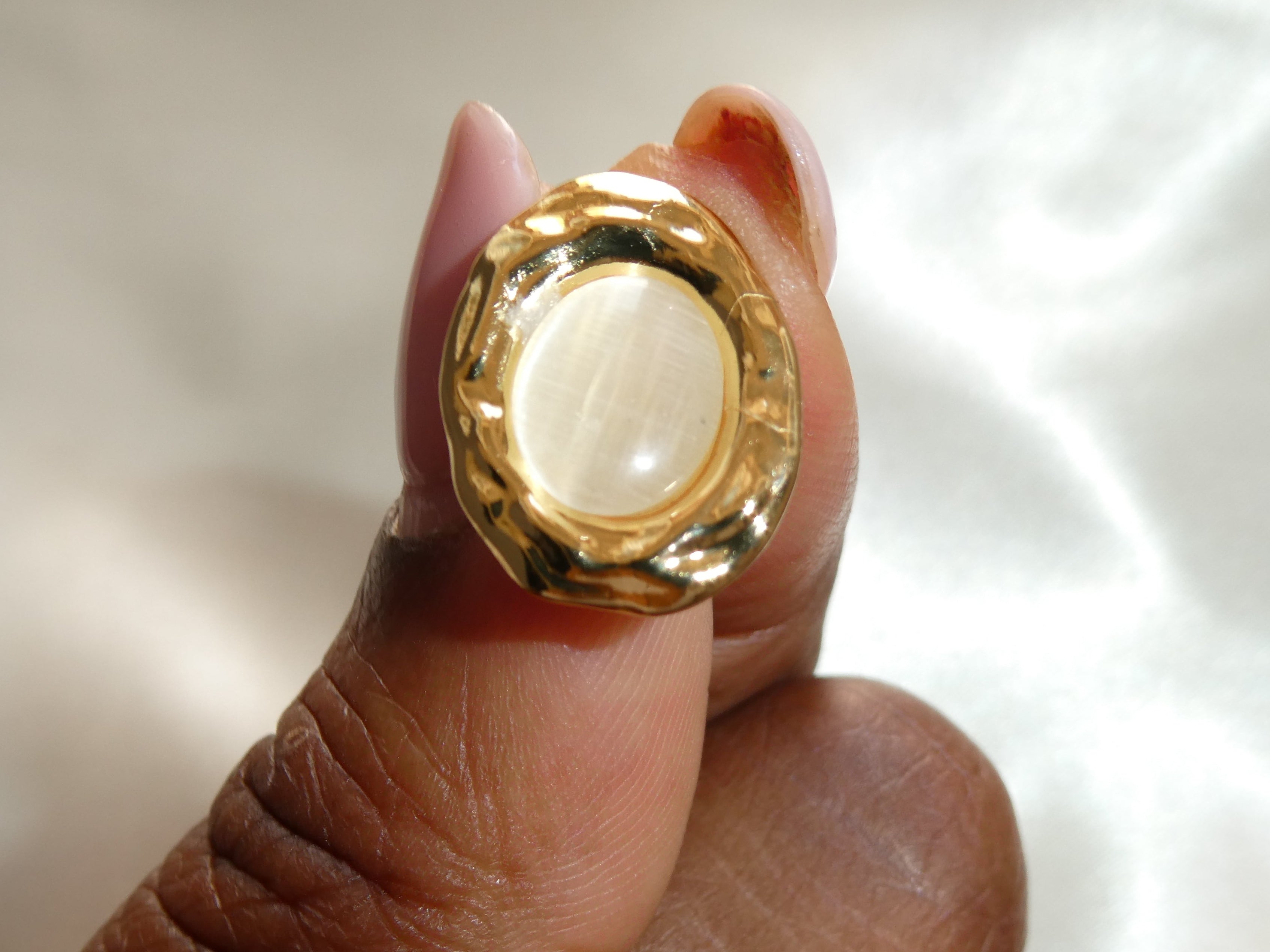 Amara studs