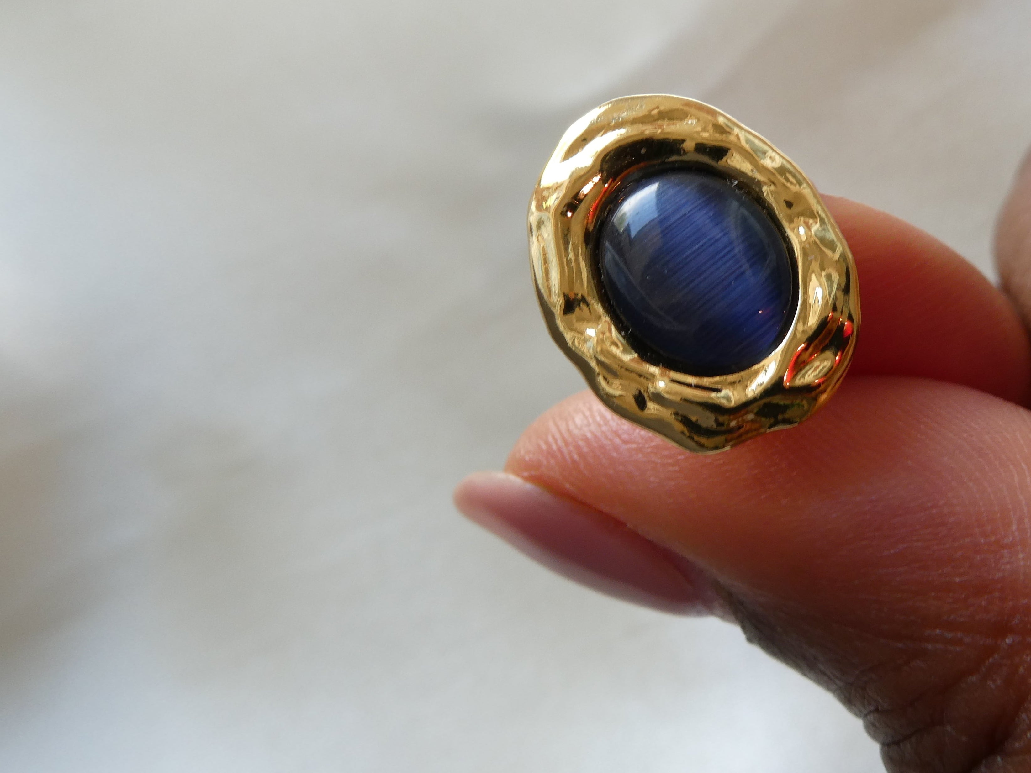 Amara studs
